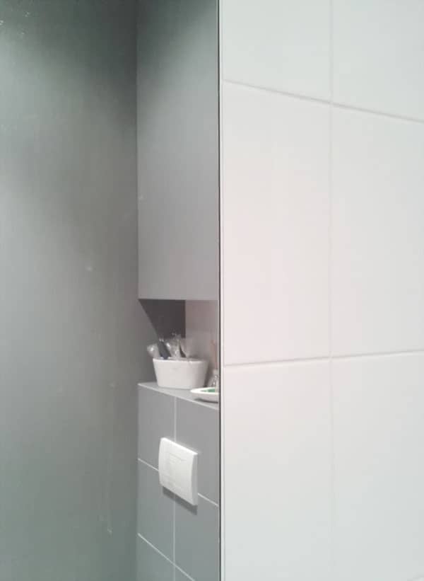 remontowej lustro w łazience