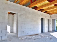 Beton komórkowy: cena, murowanie, jakie zalety i wady ma gazobeton