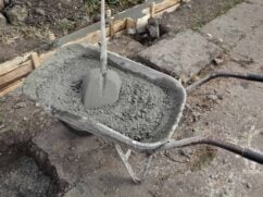 Ława fundamentowa: zbrojenie, izolacja, budowa krok po kroku