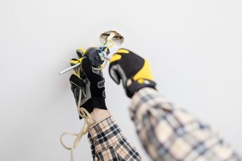 Ile kosztuje instalacja elektryczna w domu?