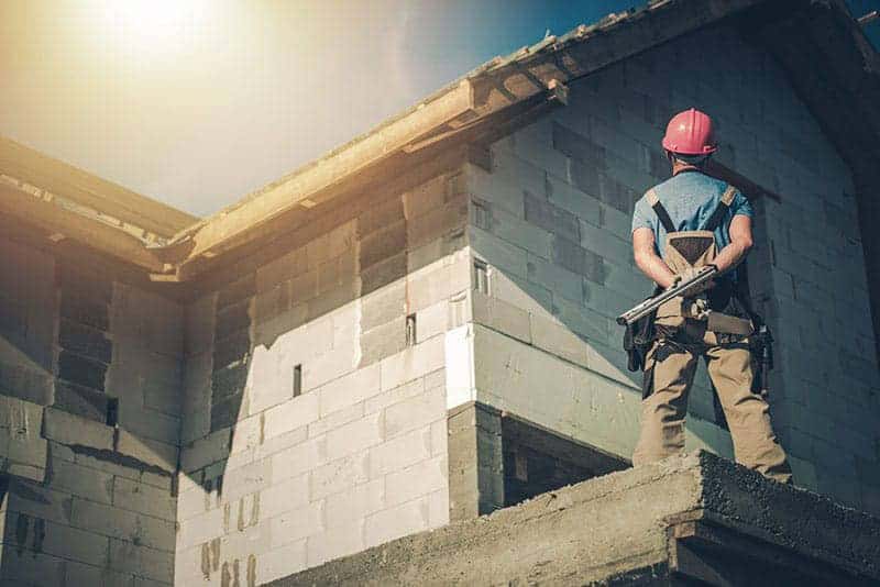 stan surowy zamknięty Stan surowy zamknięty a deweloperski: co obejmuje, ile kosztuje