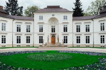 Ekskluzywne wille i rezydencje – dla kogo są przeznaczone?