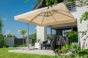 Jak dobrać parasol do projektu ogrodu? Poznaj ofertę Litex Garden