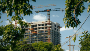 5 aspektów, na które warto zwrócić uwagę, decydując się na dewelopera w Łodzi | BLOG BUDOWLANY