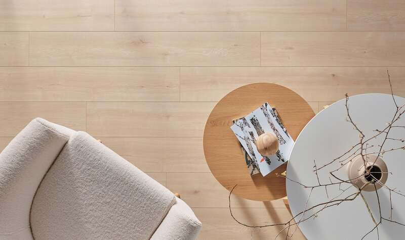 Panele podłogowe – jakie wybrać w 2025/2026 roku, żeby były trwałe i modne? | BLOG BUDOWLANY